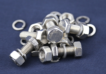 Why is 304 material not recommended for bolts?